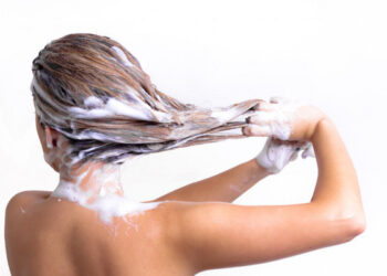 ¿Te lavas correctamente el cabello?