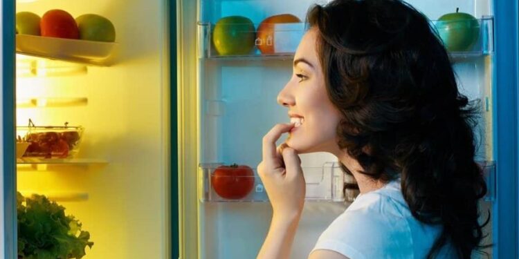 Antes de dormir: qué conviene comer si te da hambre