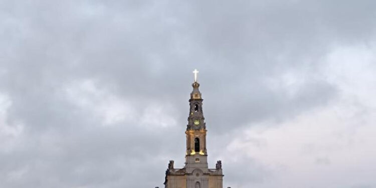 Una ciudad divina: Fátima, la Virgen en el corazón de Portugal