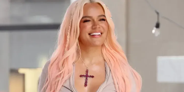 Demandan a Karol G por plagio en el tema “Don’t be shy” junto a DJ Tiesto