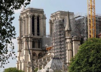 La ministra francesa de Cultura sugiere que los turistas paguen por visitar Notre Dame