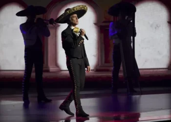 Alejandro Fernández tendrá un segmento musical por primera vez en Premios Soberano 2025