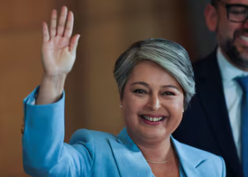 Jara, la comunista que se enfrentará a la ultraderecha en las presidenciales en Chile