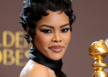 Las uñas cloud dancer de Teyana Taylor confirman que el manicure discreto también puede ser protagonista